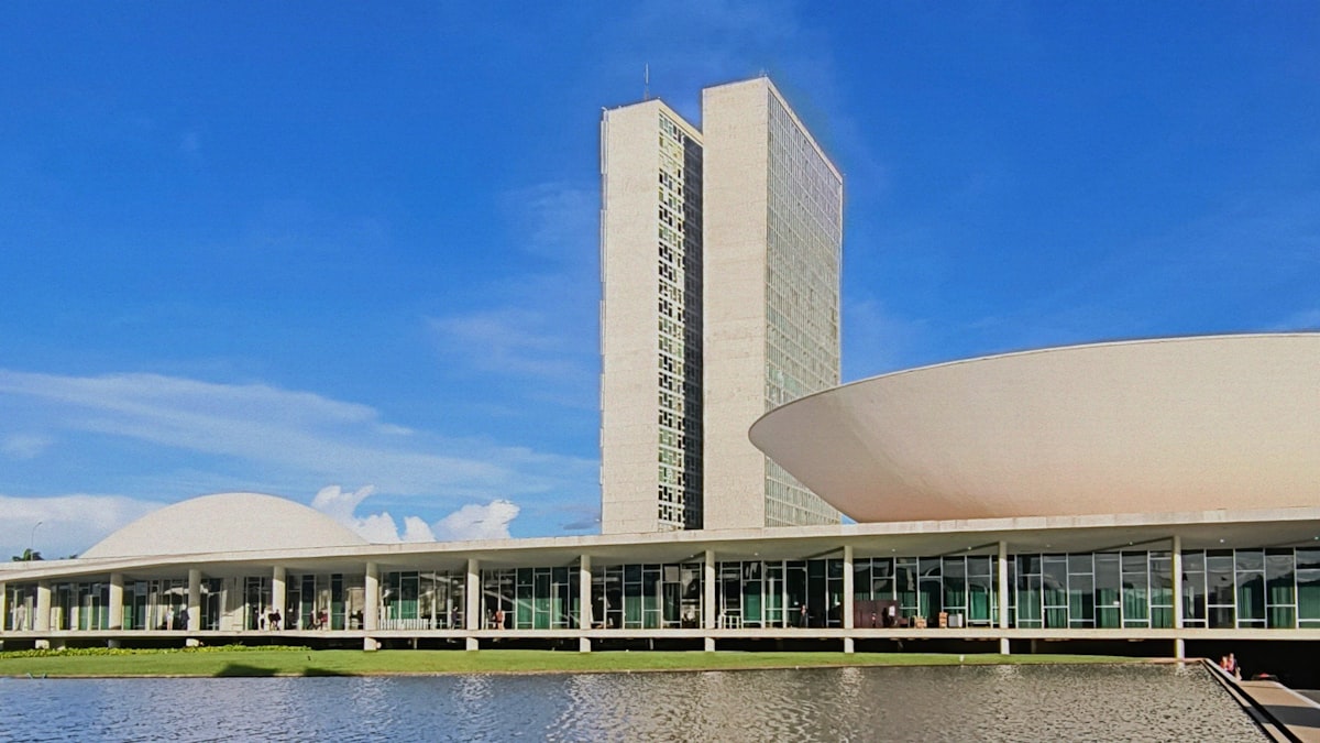 Sector público e institucional